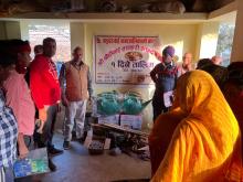 वडा नं. १, बिश्रामपुर मा संचालित श्री बौधीमाई तरकारी उत्पादन समुह क्लसटर-३ मा १ दिने तालीम मा यस वडाका वडा अध्यक्ष प्रमोद यादव ज्युको प्रत्यक्ष सहभागिता तथा सहकार्यमा भिटामिन,स्प्रेयटंकी,साना औजार तथा हजारी बितरण गरिएको केही झलक।।।