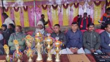 अन्तिम दिन भएका खेल एवम् उक्त खेल प्रतिसपर्धामा यथेष्ट बिजयी हासिल गर्ने बिधार्थीजनलाई नगर प्रमुख श्री सिंगासन साह तेली ज्यु द्वारा मेडल तथा प्रमाण पत्र बितरण का केही झलक...