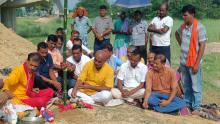 नेपाल सरकारको शशर्त अनुदान र बहुदरमाई नगरपालिका को लागत साझेदारीमा वडा नं ७ को फुलकौल गाँउ र बिश्रामपुर गाँउ जोडने ढोंगही खोलामा निर्माण भएको झोलुंगे पुलको समुद्घाटन बहुदरमाई नगरपालिका का नगर प्रमुख श्री सिंगासन सा तेली ज्यु द्वारा सु-सम्पन्न भयो।